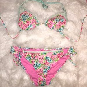 Floral Bikini🤩